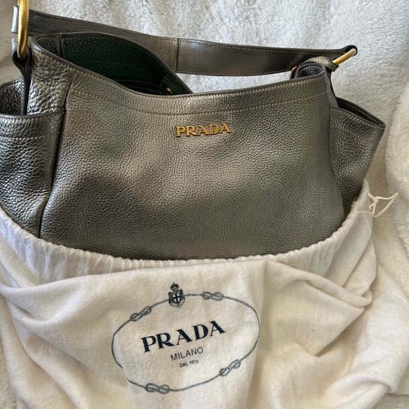 Authentic Prada - Picture 11 of 14